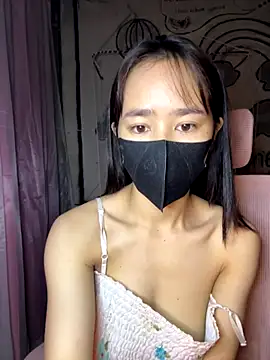 TiNa 04 online show from 4, 12, 2025