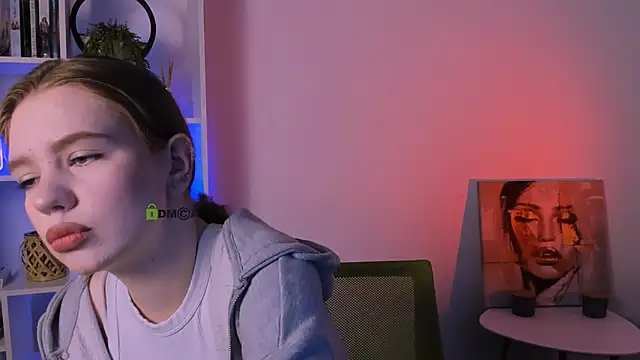 Snapshot of eva_drive chatting on 9, 10, 2025 eva drive online show from 9, 10, 2025