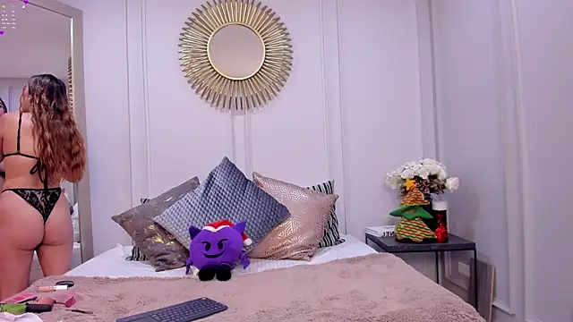 CharlotteBrownn  online show from 17, 12, 2025