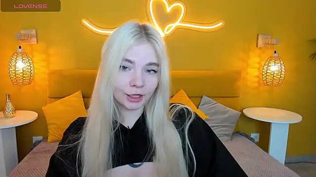 RuthBryant online show from 5, 10, 2025