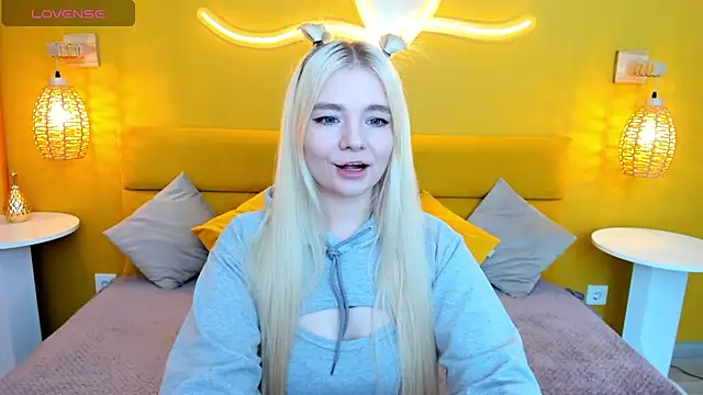 RuthBryant online show from 17, 10, 2025