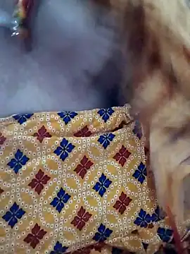 rani8008 online show from 6, 4, 2026