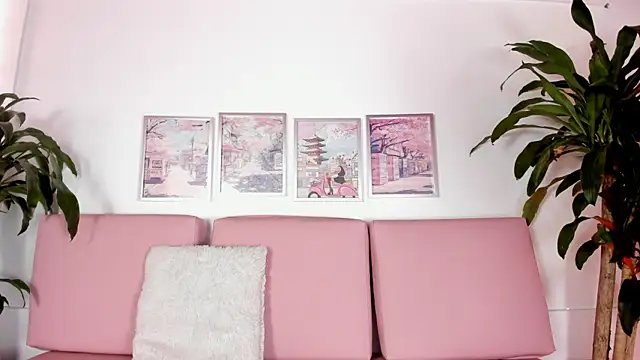 Snapshot of Yumii_sweetgirl chatting on 10, 9, 2025 Yumii sweetgirl online show from 10, 9, 2025