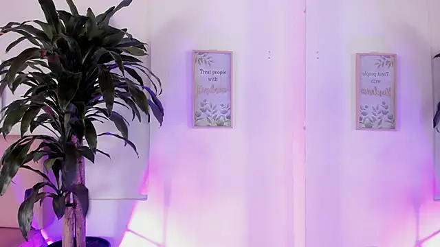 Snapshot of Yumii_sweetgirl chatting on 2, 10, 2025 Yumii sweetgirl online show from 2, 10, 2025