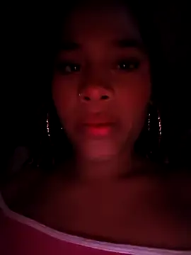 Snapshot of Mia-sensual chatting on 28, 9, 2025 Mia-sensual online show from 28, 9, 2025