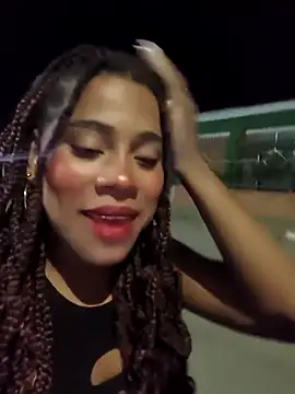 Snapshot of Mia-sensual chatting on 9, 10, 2025 Mia-sensual online show from 9, 10, 2025