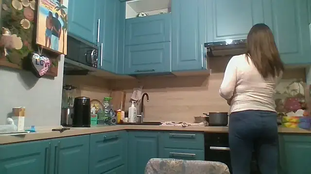 Snapshot of ALICAINWONDERLAND chatting on 4, 11, 2025 ALICAINWONDERLAND online show from 4, 11, 2025