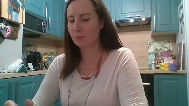 Snapshot of ALICAINWONDERLAND chatting on 6, 11, 2025 ALICAINWONDERLAND online show from 6, 11, 2025