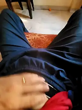 Snapshot of coupleyug chatting on 9, 9, 2025 coupleyug online show from 9, 9, 2025