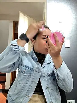 Snapshot of Venus_Rivers chatting on 10, 9, 2025 Venus Rivers online show from 10, 9, 2025