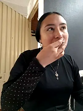 Snapshot of Venus_Rivers chatting on 28, 10, 2025 Venus Rivers online show from 28, 10, 2025