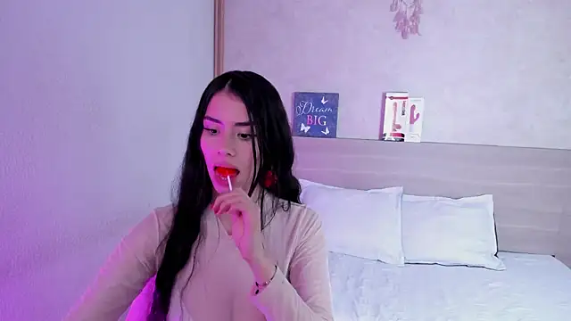 Snapshot of Tinny_floor chatting on 16, 10, 2025 Tinny floor online show from 16, 10, 2025