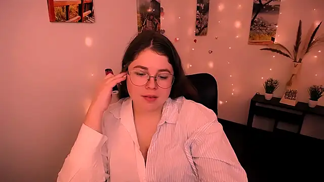 Snapshot of _Lovely_Mary chatting on 12, 9, 2025  Lovely Mary online show from 12, 9, 2025