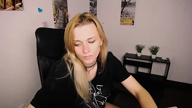 PeppyMia online show from 3, 10, 2025