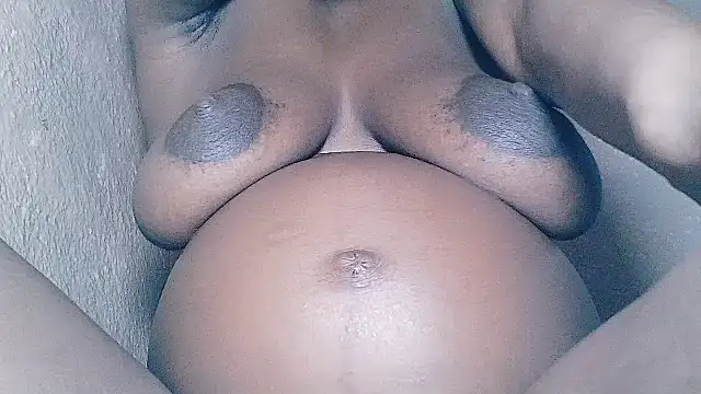 Chloe2001 online show from 25, 11, 2025