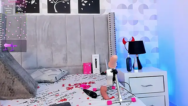 cristhi esterling online show from 3, 12, 2025