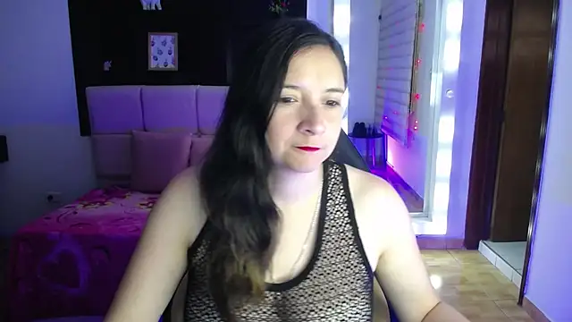 Agatha bellucci  online show from 27, 11, 2025