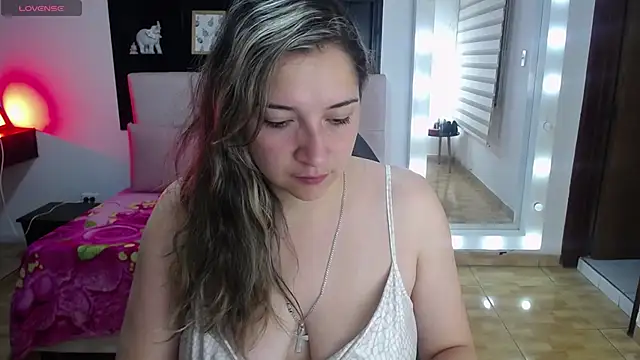 Agatha bellucci  online show from 13, 2, 2026