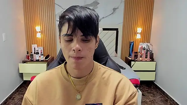 KAROLLJONES1 online show from 19, 9, 2025