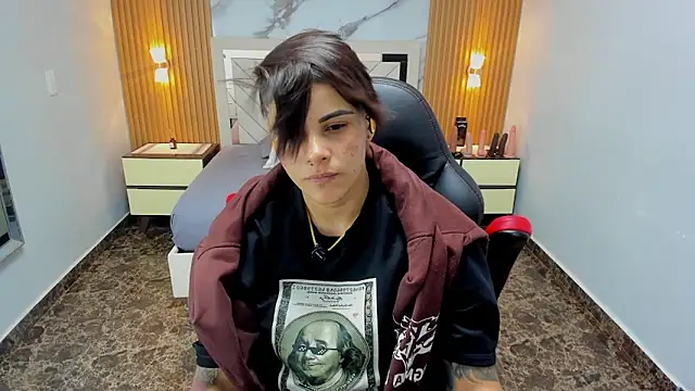 KAROLLJONES1 online show from 9, 2, 2026