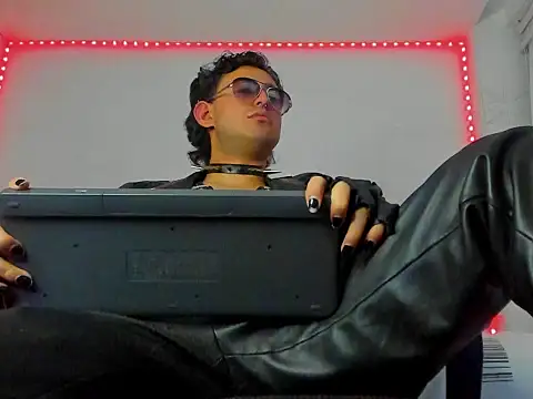 Alexxx savage online show from 21, 9, 2025