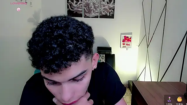 Room 69x online show from 30, 10, 2025