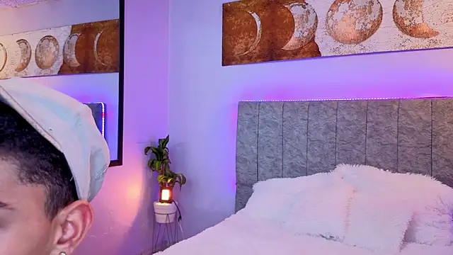 Room 69x online show from 27, 11, 2025