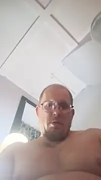 Pussyismyfavoritetaste online show from 5, 11, 2025