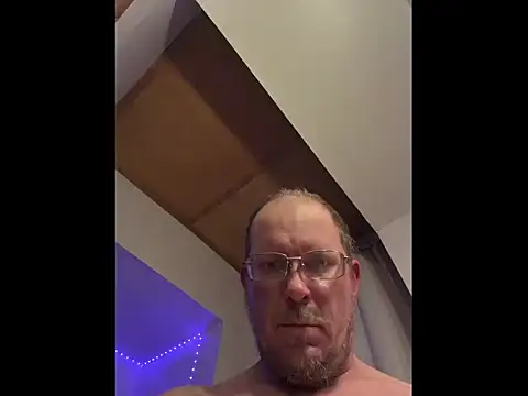 Pussyismyfavoritetaste online show from 6, 1, 2026