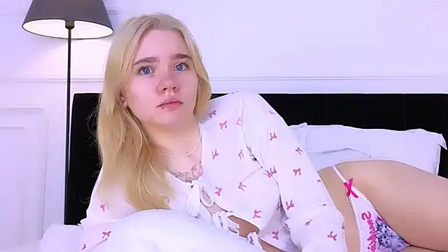 ANNABELLE LU online show from 22, 10, 2025