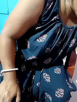 Snapshot of Cute-Swewty chatting on 16, 10, 2025 Cute-Swewty online show from 16, 10, 2025