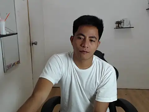 Lloyd wintours online show from 8, 1, 2026