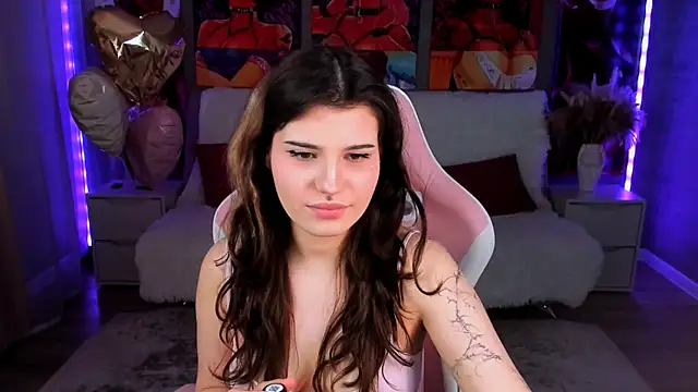 Snapshot of AnoraDark chatting on 4, 4, 2026 AnoraDark online show from 4, 4, 2026