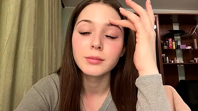 Adel strongwoman online show from 25, 3, 2026