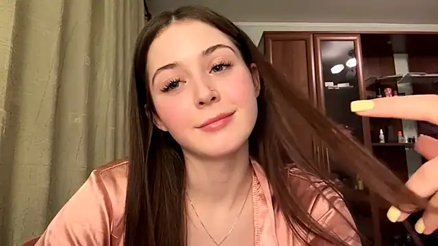 Adel strongwoman online show from 31, 3, 2026