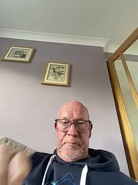 Snapshot of philefc chatting on 9, 6, 2026 philefc online show from 9, 6, 2026
