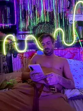 Snapshot of 3615-ULLA chatting on 27, 10, 2025 3615-ULLA online show from 27, 10, 2025