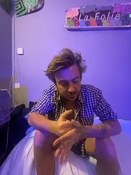 Snapshot of 3615-ULLA chatting on 9, 11, 2025 3615-ULLA online show from 9, 11, 2025