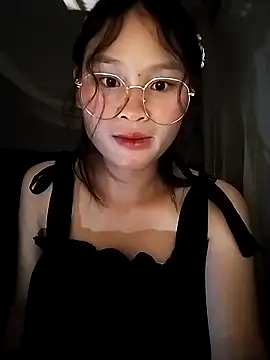 Snapshot of saronla_03 chatting on 16, 9, 2025 saronla 03 online show from 16, 9, 2025