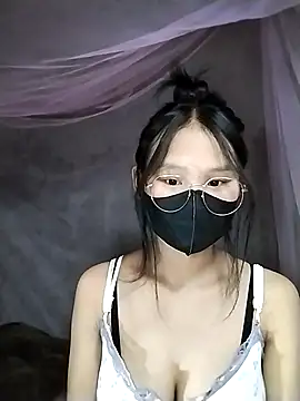 Snapshot of saronla_03 chatting on 16, 11, 2025 saronla 03 online show from 16, 11, 2025