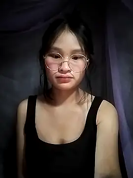 Snapshot of saronla_03 chatting on 21, 11, 2025 saronla 03 online show from 21, 11, 2025