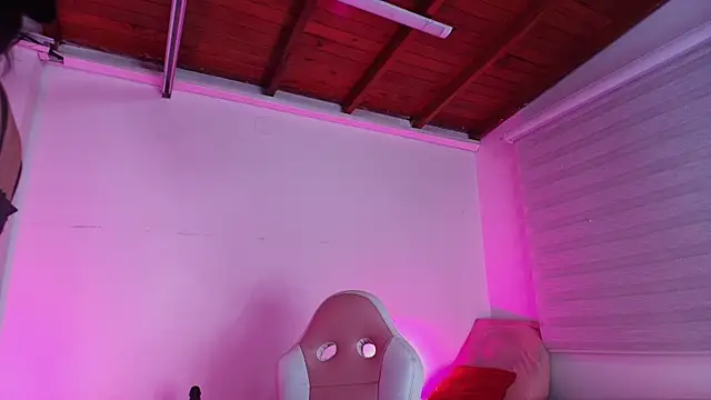 emma madi online show from 7, 10, 2025