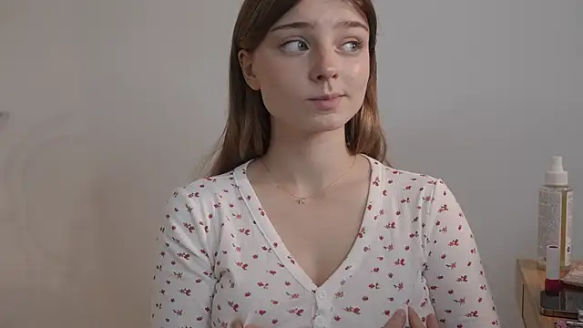 Snapshot of _floret_joy_ chatting on 18, 9, 2025 floret joy online show from 18, 9, 2025