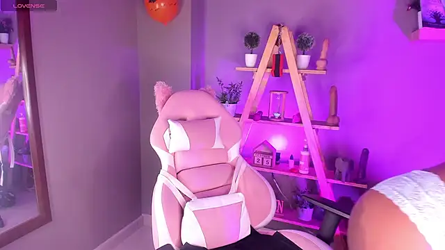 Snapshot of nyxmoonhells chatting on 14, 11, 2025 nyxmoonhells online show from 14, 11, 2025