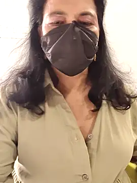 mallu-lover online show from 13, 4, 2026