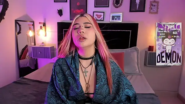 Snapshot of pinkk_deemon chatting on 12, 5, 2026 pinkk deemon online show from 12, 5, 2026
