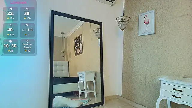 Miladiosa online show from 5, 11, 2025