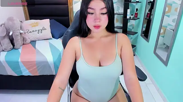 ROSIE MOSS online show from 4, 11, 2025