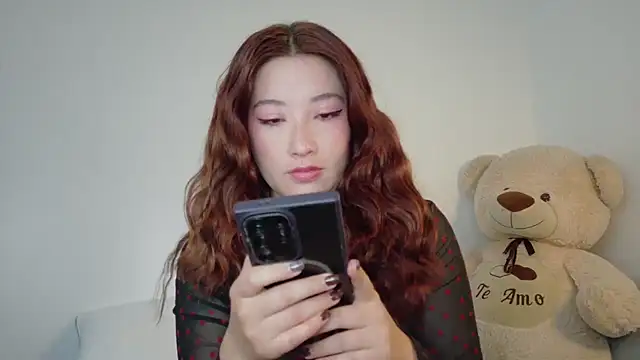 Snapshot of lunnaa_ chatting on 23, 6, 2026 lunnaa online show from 23, 6, 2026