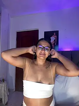 Snapshot of ema_zoe chatting on 17, 6, 2026 ema zoe online show from 17, 6, 2026